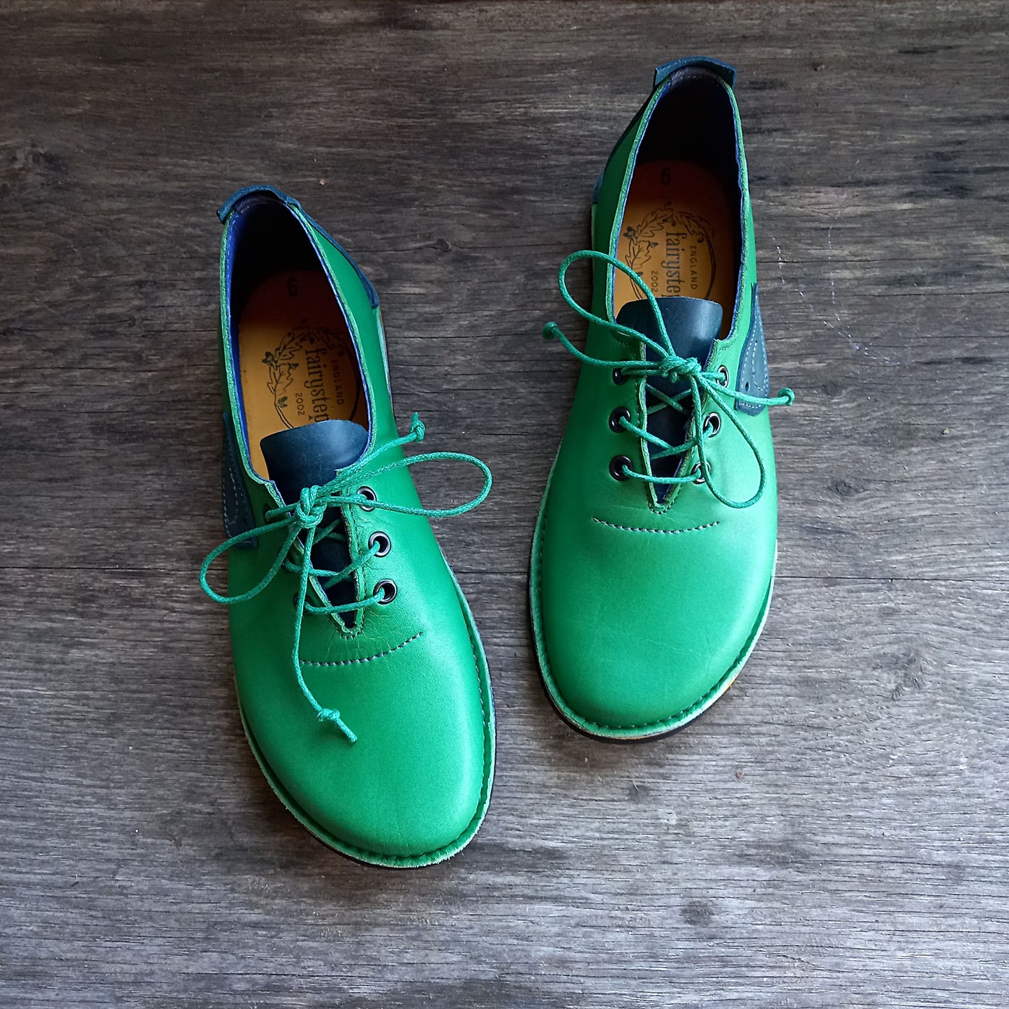 UK 4 & 7. ARRIETTY Shoe. Emerald / Navy.