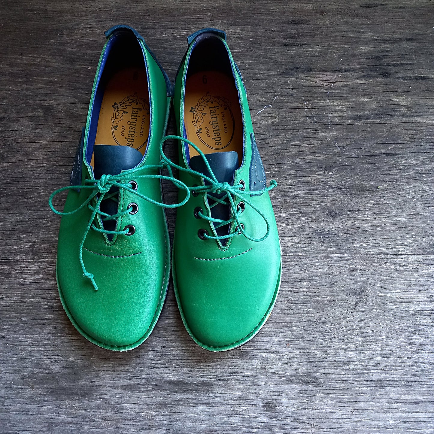 UK 4 & 7. ARRIETTY Shoe. Emerald / Navy.