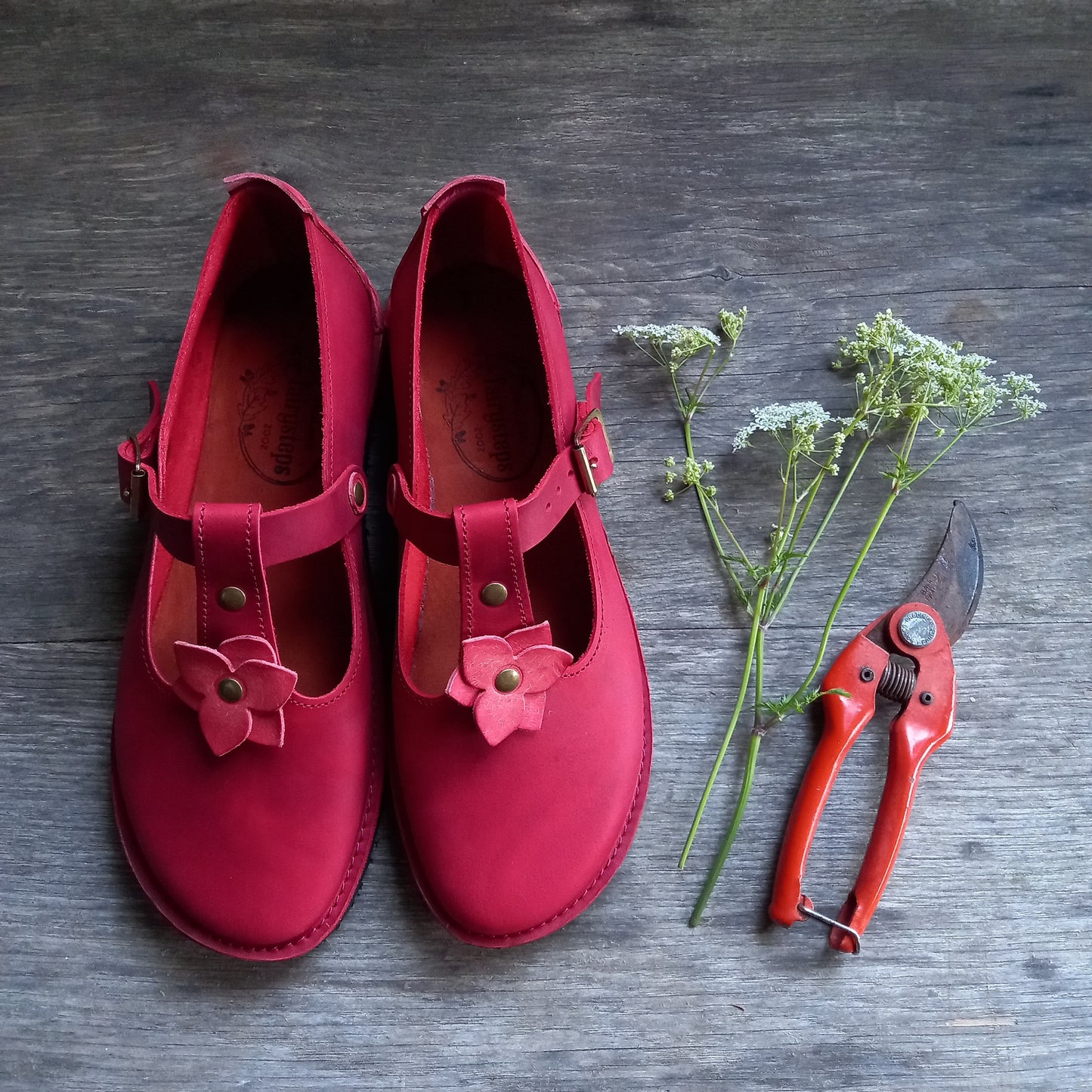 UK 7. LUPY Shoe. 4955