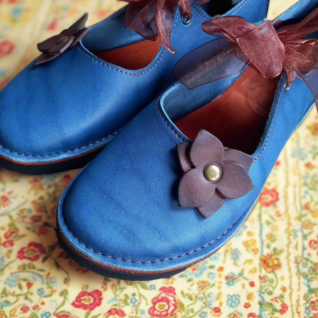 UK 4. LUNA Shoe. 4954