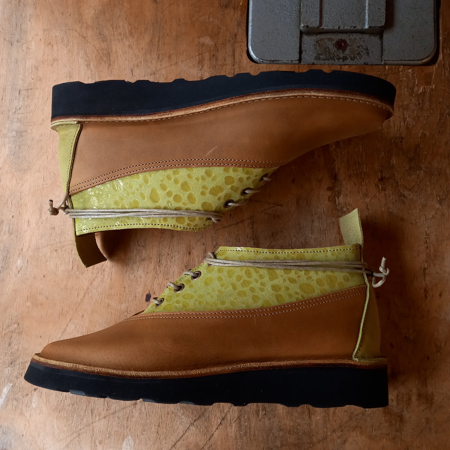 UK 6. WILLO Boot. 4991. Vibram Chunky Wedge.