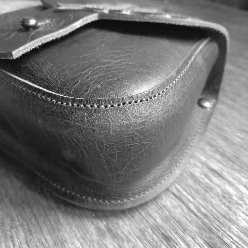 HAZEL Belt Pouch. 5133