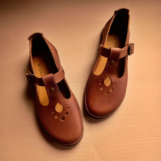 TEABAR Shoe. Made To Order.