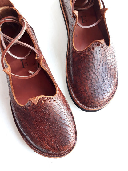 UK 7 HOLLY Shoe #3610