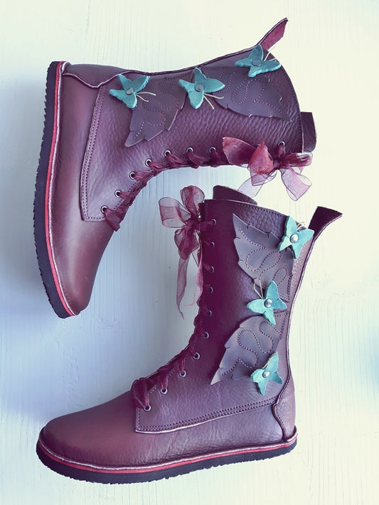 UK 6. FLUTTERBY Boot. 3602