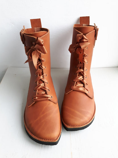 UK 7 TWIG Hoot Boot #3631