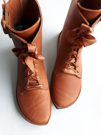 UK 7 TWIG Hoot Boot #3631