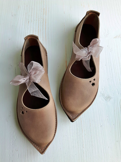 UK 5. LUNA Shoe. 3817