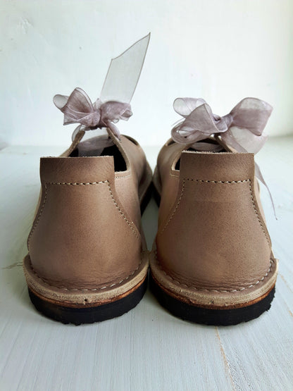 UK 5. LUNA Shoe. 3817