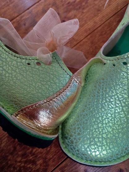 UK 6. HOLLY Shoe. No 4470