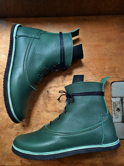 UK 7. BOBBIN Boot. No 4472