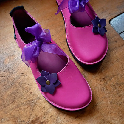 UK 4. LUNA Shoe. 4709