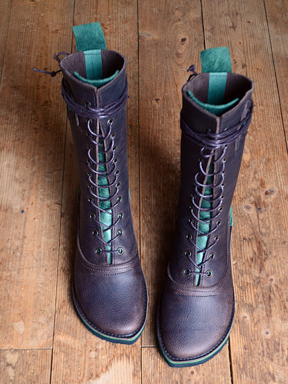 UK 6. LOOM Boot. No. 4397